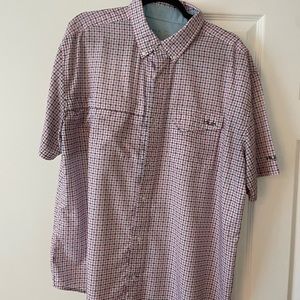 Huk fishing shirt EUC